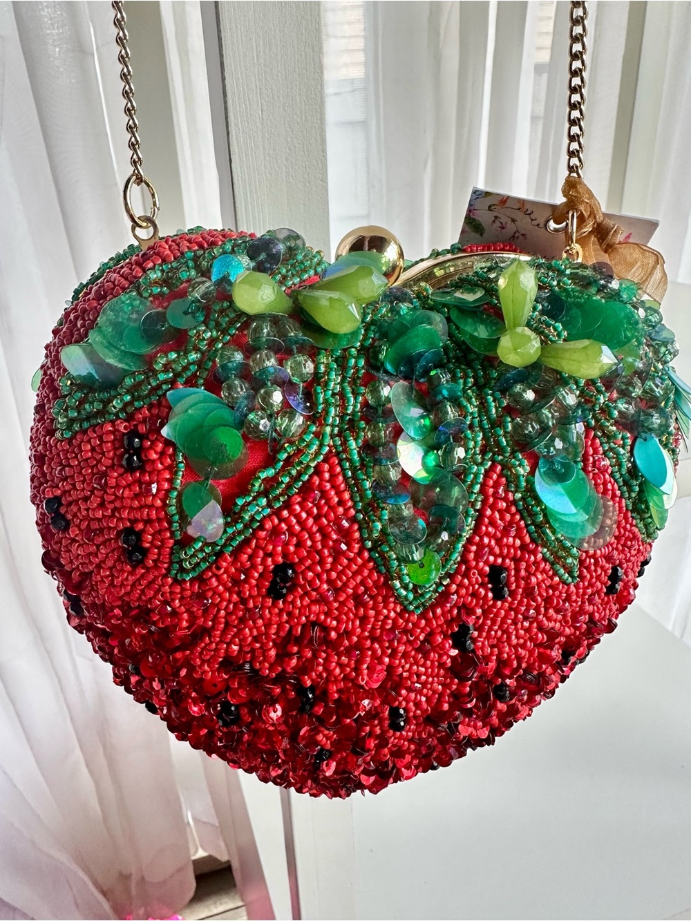 🍓Darling Beaded Strawberry Heart Crossbody Bag - So darn F-U-N!